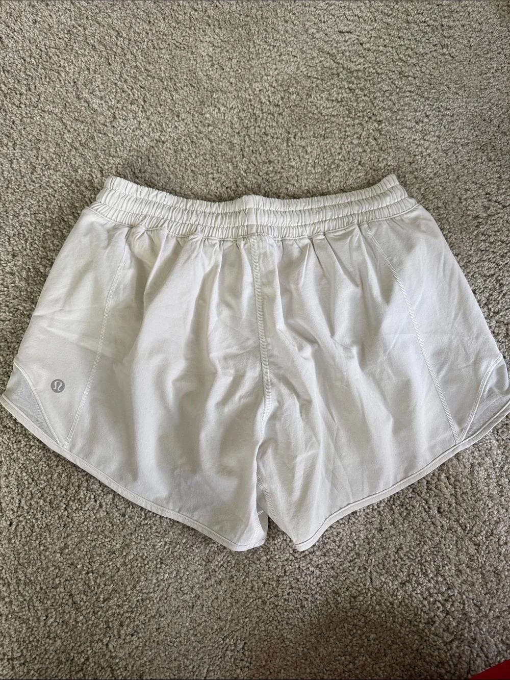 LULULEMON Cream Bone Hotty Hot 4